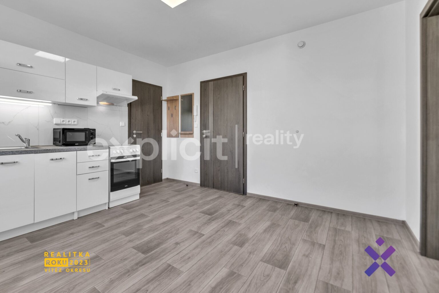 1920x1920wm2402050841-8ab08-pronajem-byty-2-kk-34-m2-zlin-prstne-ap13-3-0b7033ba23-2616059476