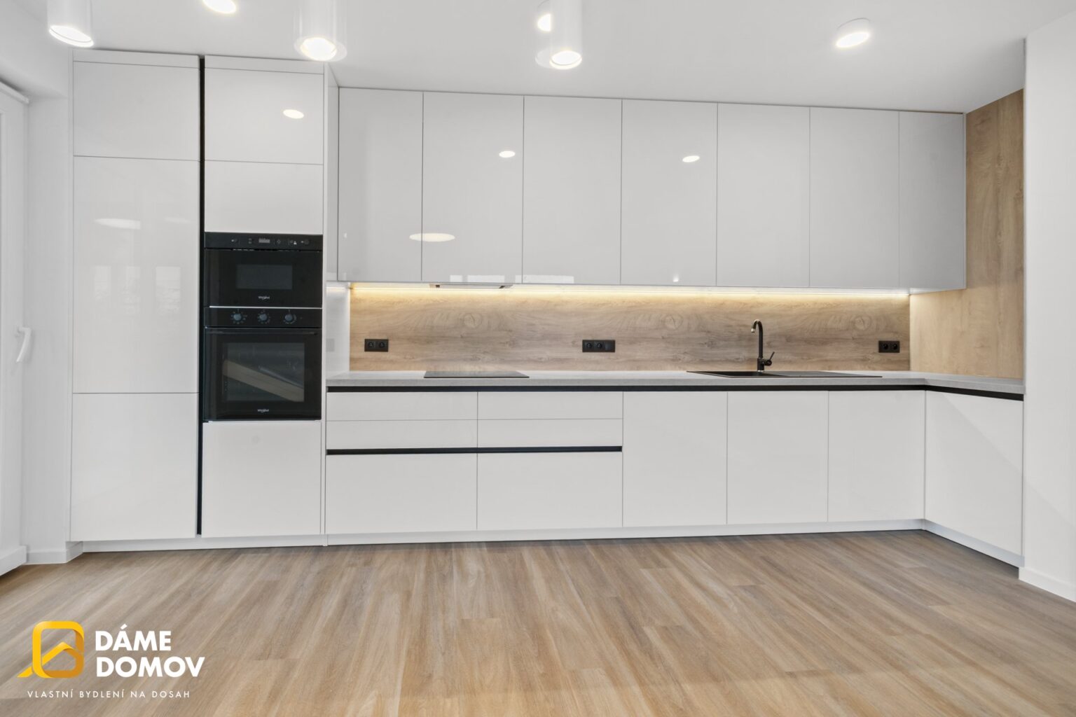 1920x1920wm2410241258-ef14d-pronajem-bytu-3-kk-94-m2-zlin-mostni-byt-117-vpravo-dole-15-0fbd7034a4-4168238656