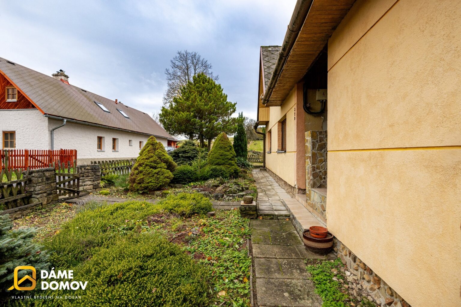 1920x1920wm2410241258-77b89-prodej-rodinneho-domu-86-m2-hostalkova-dsc03324-094d7034a4-437406601