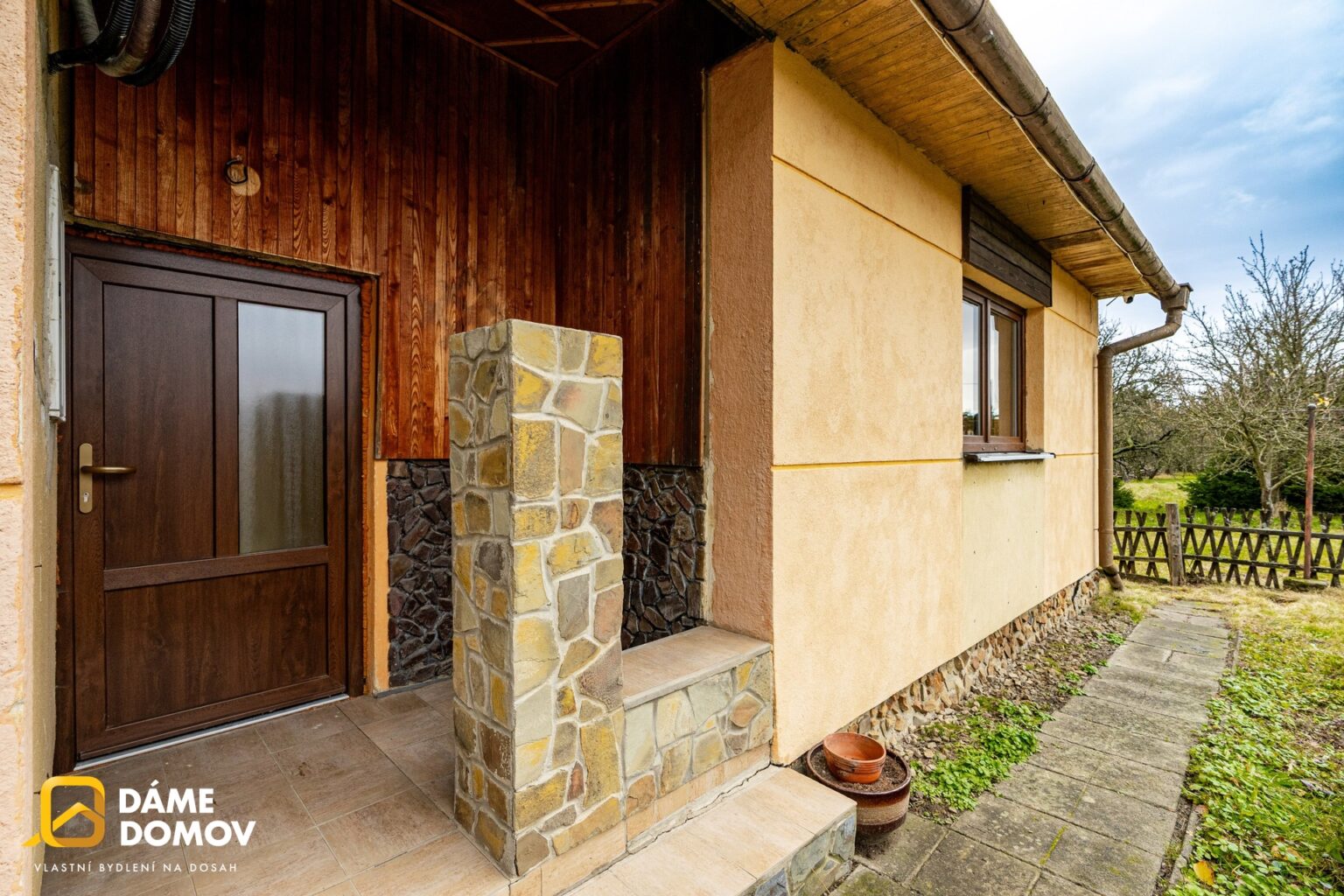 1920x1920wm2410241258-bc406-prodej-rodinneho-domu-86-m2-hostalkova-dsc03344-d3837034a4-1260171013