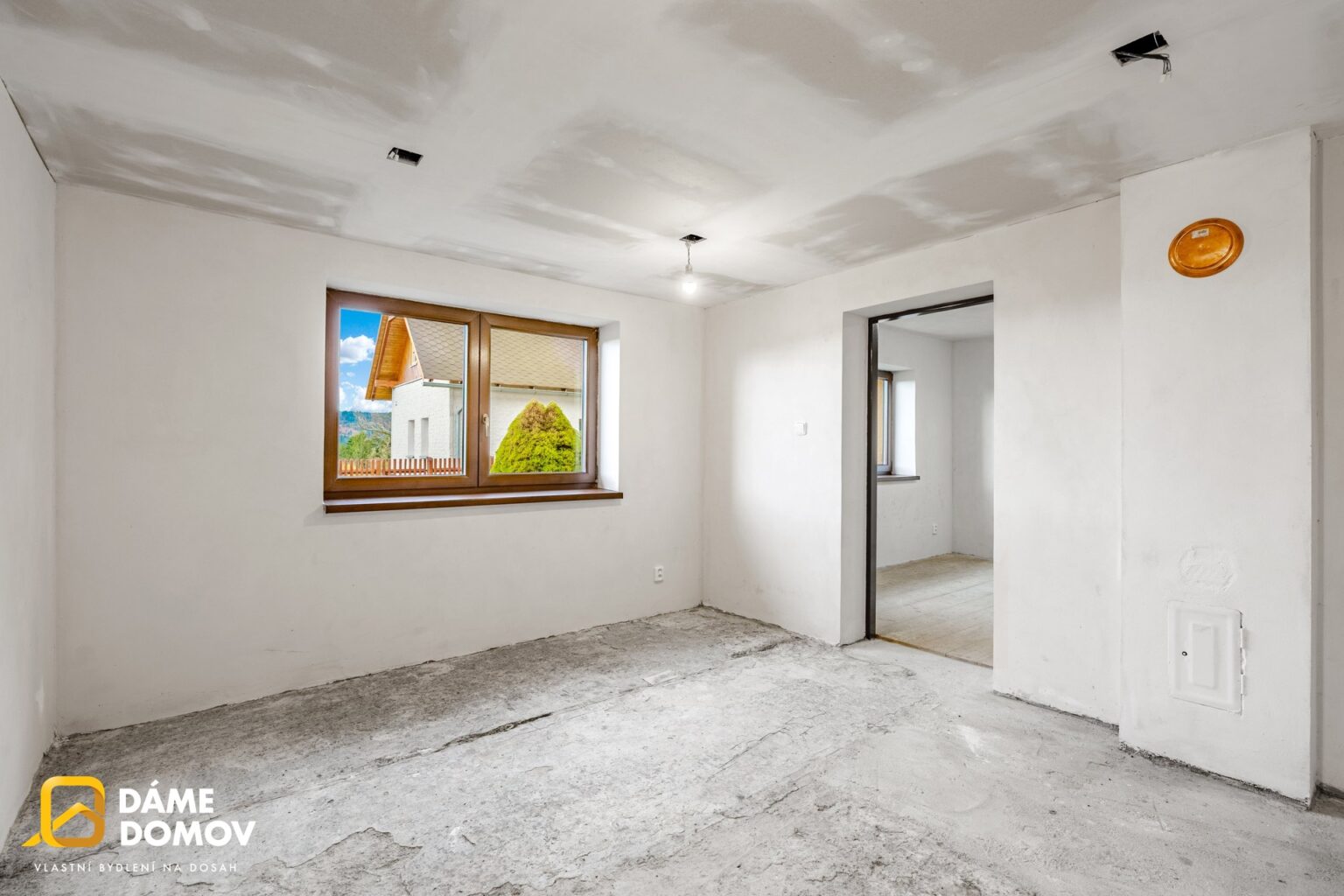 1920x1920wm2410241258-e2f0b-prodej-rodinneho-domu-86-m2-hostalkova-dsc03147-hdr-f2-78b97034a4-1911721574