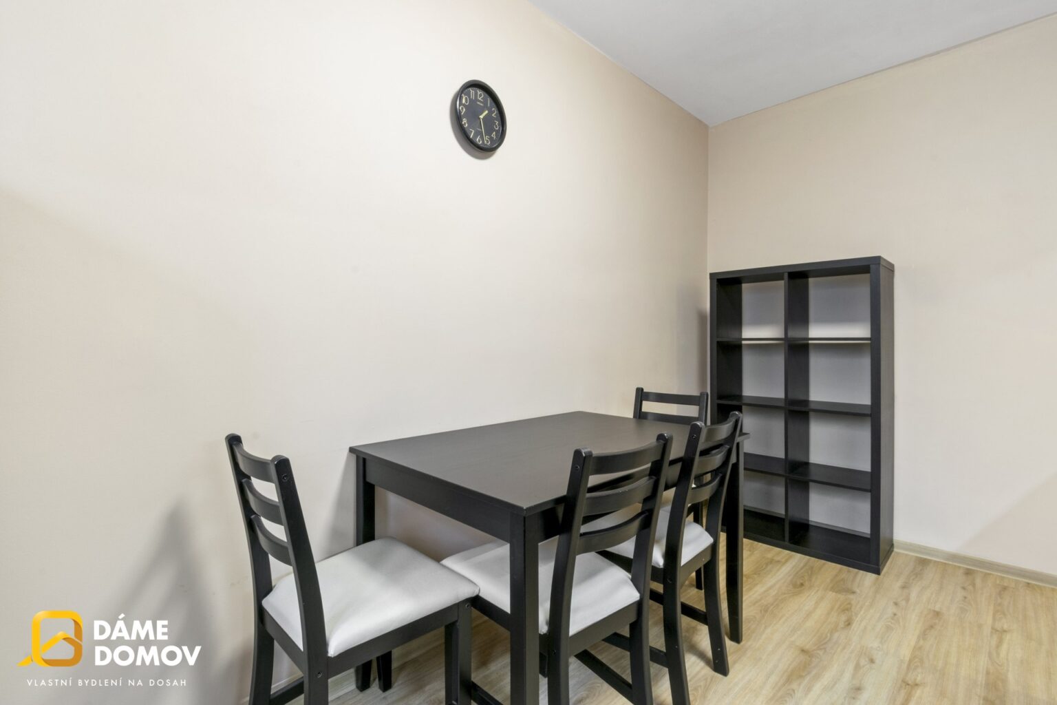 1920x1920wm2410241258-5cc43-pronajem-byty-2-1-80-m2-zlin-1190-42801-fab77034a4-3423573220